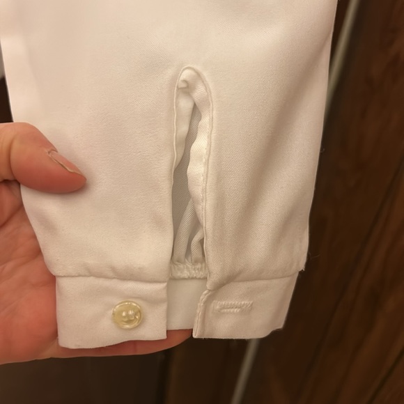 Vintage Angela Pellino White Pleated Polyester Blouse w/Decorative Collar Sz 12 - Picture 4 of 8